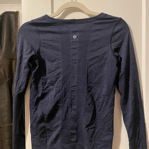 dark blue lululemon, long sleeve shirt!